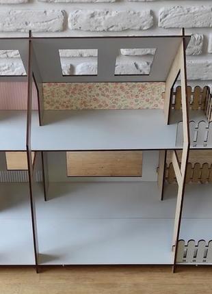 Ляльковий будиночок у стилі лофт з терасою і балконом. простор...6 фото