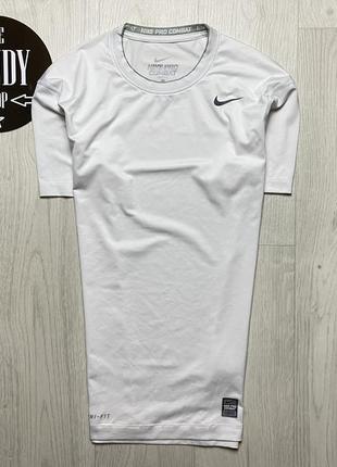 Компресійна термо футболка nike pro combat dri-fit, розмір l1 фото