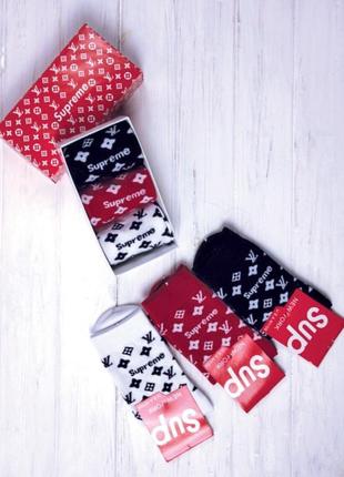 Стильні чоловічі шкарпетки supreme pack 3 суприм білі чорні черво