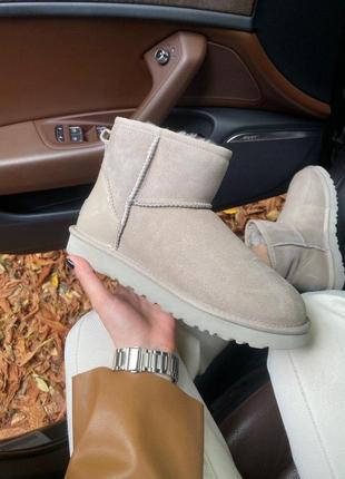 Женские ugg classic ii mini goat ash в сером цвете с овчиной4 фото