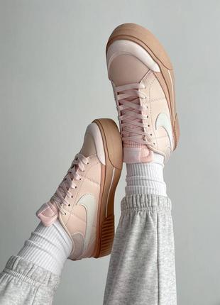 Женские кроссовкт розовые nike wmns court legacy lift 'light soft pink'7 фото