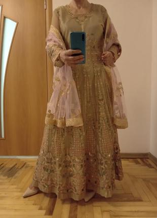 Ніжне, чудове плаття з вишивкою та шаль, комплект, індійське вбрання
