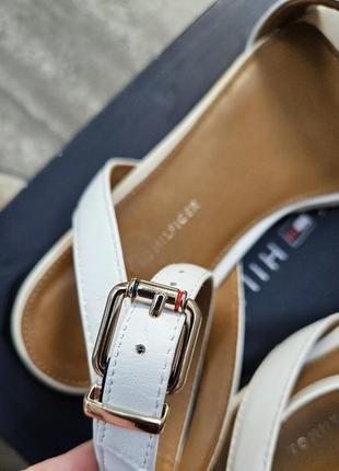 Белые сандалии Tommy hilfiger оригинал8 фото