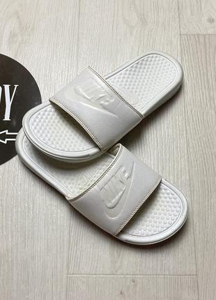 Женские шлепанцы nike benassi, размер 36.5-37