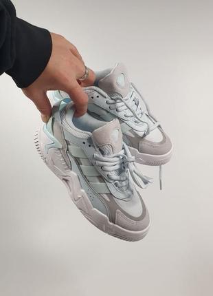 Женские кроссовки голубые с серым adidas niteball 2
•light blue3 фото