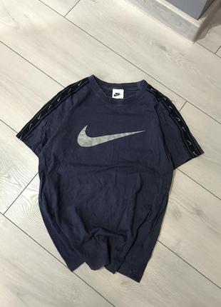 Футболка nike лампасы