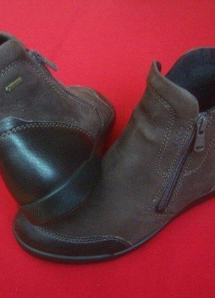 Ботинки ecco оригинал gore-tex 38 размер 6