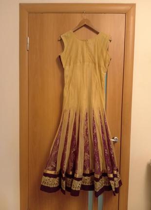 Чудесный комплект с вышивкой,  платье, штаны и шаль, индийский наряд6 фото
