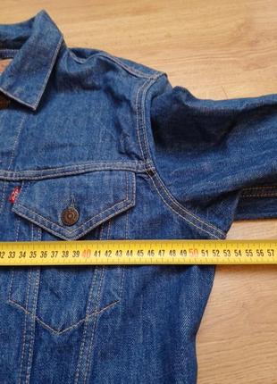 Куртка джинсова  levi's 70500 04
 size l интересная варка и сам коттон тяжелее5 фото