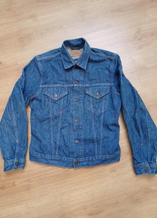 Куртка джинсова  levi's 70500 04
 size l интересная варка и сам коттон тяжелее1 фото
