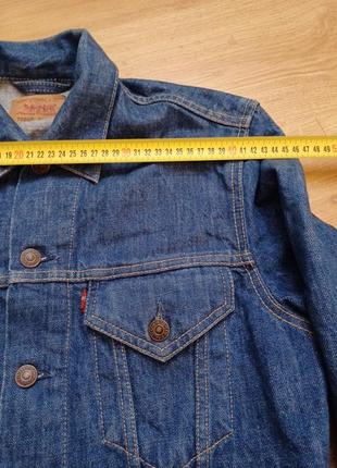 Куртка джинсова  levi's 70500 04
 size l интересная варка и сам коттон тяжелее4 фото