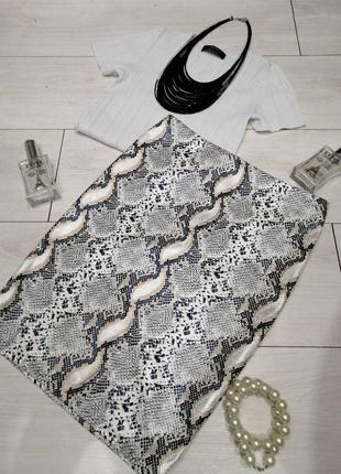 Юбка с эко-кожи