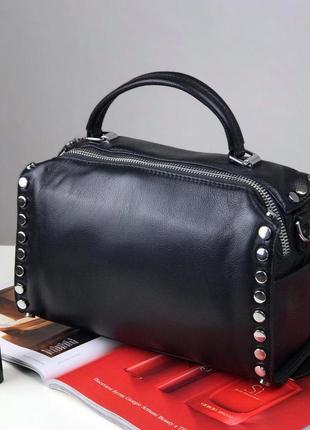 Чорна шкіряна сумочка polina & eiterou3 фото