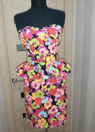 Яскраве плаття бандо з басками в квітковому принті2 фото