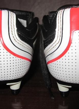 Бутси футзалки стоноги, футбольна взуття umbro2 фото