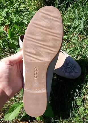 Ecco шкіряні туфлі човники балетки з квіткою5 фото