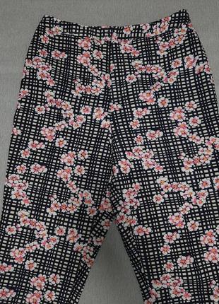 Фактурні штани в квіти сакура misguided2 фото