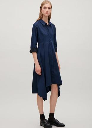 Сукня-сорочка синього кольору асиметричного крою cos