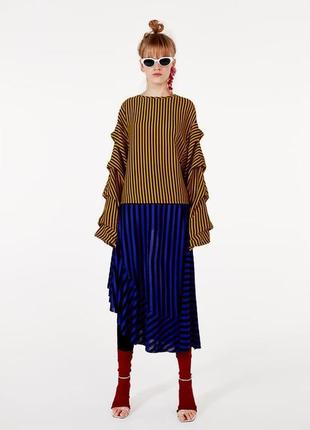 Zara стильний светр у смужку та призбираними рукавами