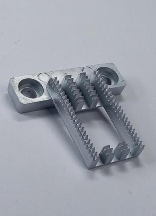 Зубчатая рейка v620053000 для швейной машины singer