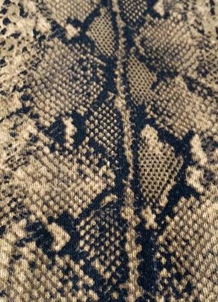 Calvin klein плаття міді по фігурі в зміїний принт3 фото