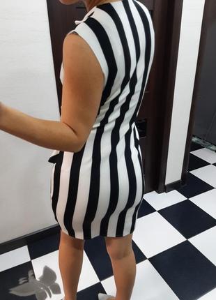 Rinascimento стильне плаття футляр в смужку3 фото