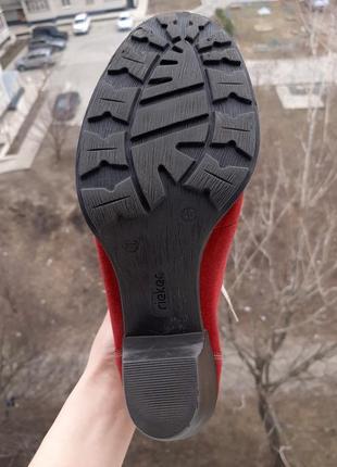 Зимові замшеві червоні черевики від rieker4 фото