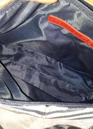 Tommy hilfiger стильна силіконова сумка сумочка5 фото