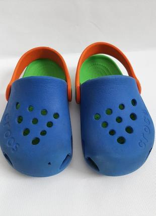 Розпродаж! оригінальні шльопанці крокси crocs c64 фото