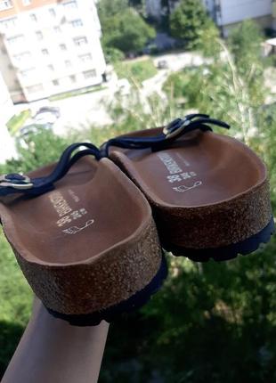 Birkenstock almere сандалі з двома тонкими перехрещеними рем...3 фото