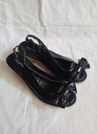 Базовые босоножки 39 размер босоножки черные лаковые на танкетке черные эспадрильи 39 размер
