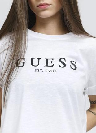 Жіноча футболка
guess, оригінал3 фото