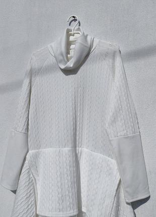 Стильное необычное белое ассиметричное тёплое платье2 фото