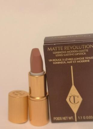 Charlotte tilbury pillow talk помада matte revolution lipstick в оттенке pillow talk,1,1 гр.2 фото