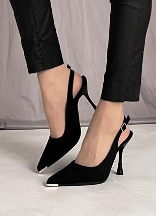 Туфли на каблуке на шпильке черные с острым носком открытые туфельки черный цвет