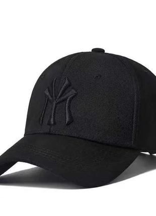 Кепка чорна бейсболка трендова в стилі new york yankees нова якісна