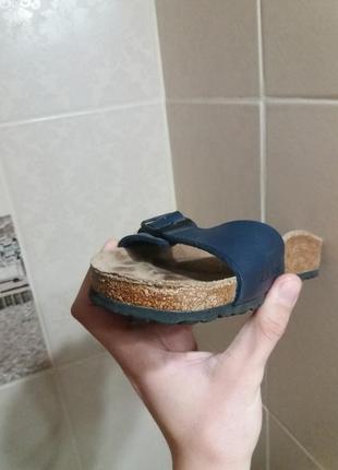 Немецкие легендарные кожаные шлепанцы летний вариант birkenstock6 фото