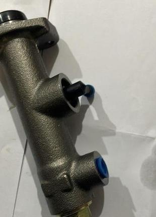 Цилиндр счеплення головний нива 2121-2123