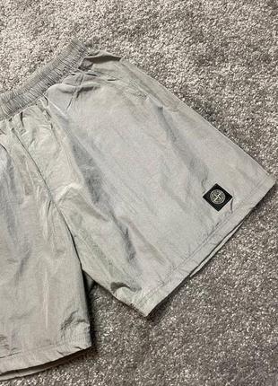 Шорти stone island