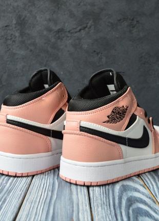 Женские кроссовки nike air jordan retro pink white женккие кроссовки найк4 фото