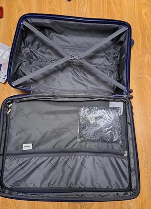 Чемодан чемодан 62×40×242 фото