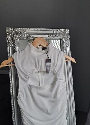 Міні-сукня з драпіруванням та вирізом над грудьми🌸5 фото