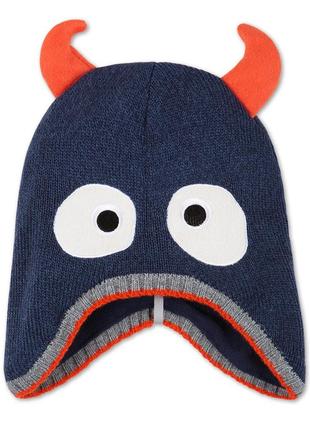 Демисезонная шапка на флисе с рожками