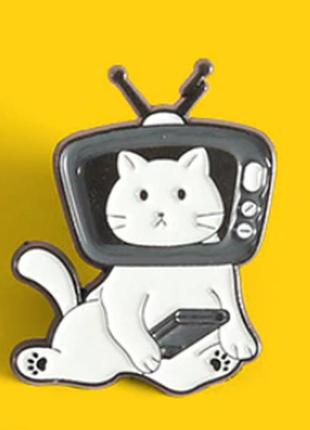 Брошь брошка пин значок металл кот кошка в телевизоре