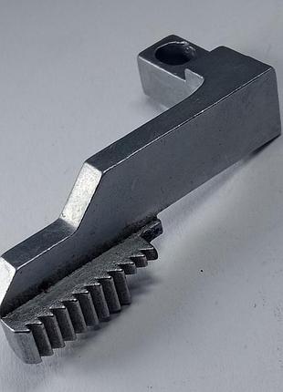 Транспортер ткани передний оверлока dragonfly