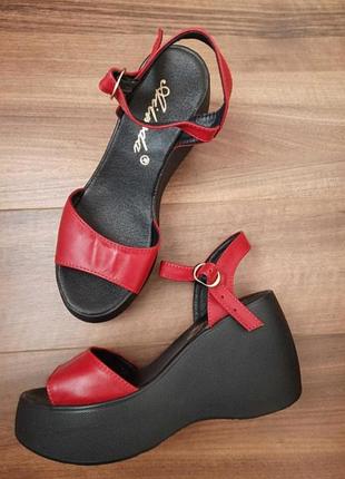 💎🌸стильные босоножки из натуральной кожи💕