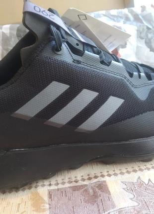 Продам нові оригінальні кросівки adidas terrex cmtk s80873