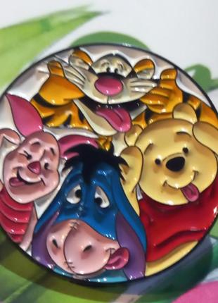 Круглая брошь брошка значок пин металл эмаль винни пух и пятачок тигра ослик иа