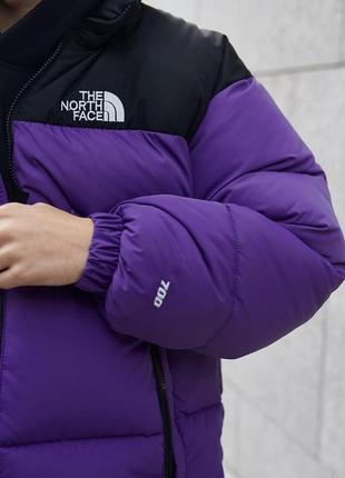 Пуховик в стиле the north face, фиолетово-чёрный3 фото