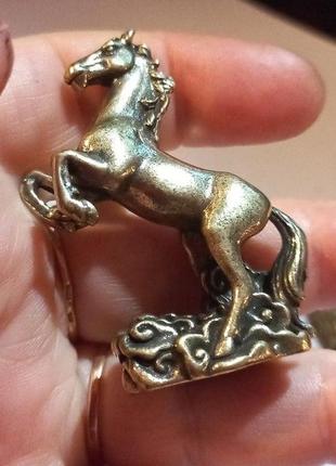 Фигурка статуэтка декор латунная металл латунь лошадь лошадка конь2 фото
